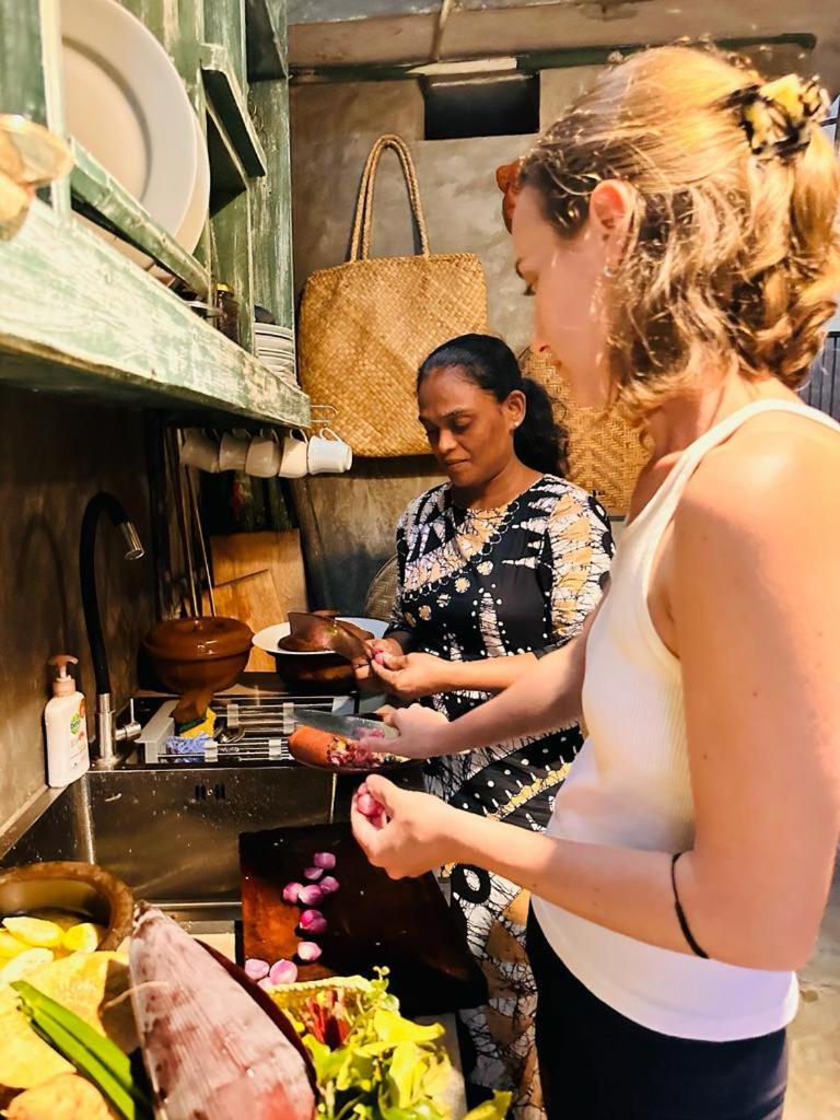 Villa Aroshina With Cooking Class Galle Extérieur photo